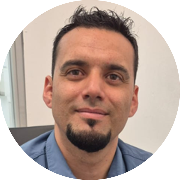 René Jara GERENTE GENERAL